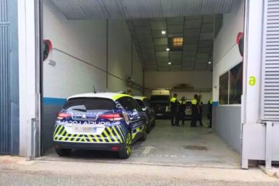 45 coches de la Policia Local fuera de servicio